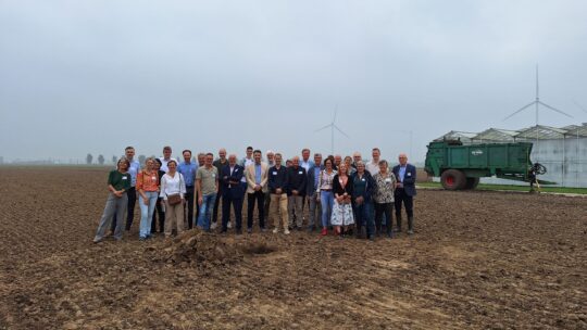 IBP Vitaal Platteland - Veldbezoek op 6 september 2024 - Bestuurders met de voeten in de klei