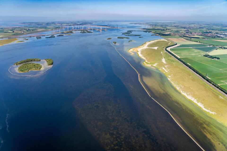 Luchtfoto Volkerak-Zoommeer door Edwin Paree